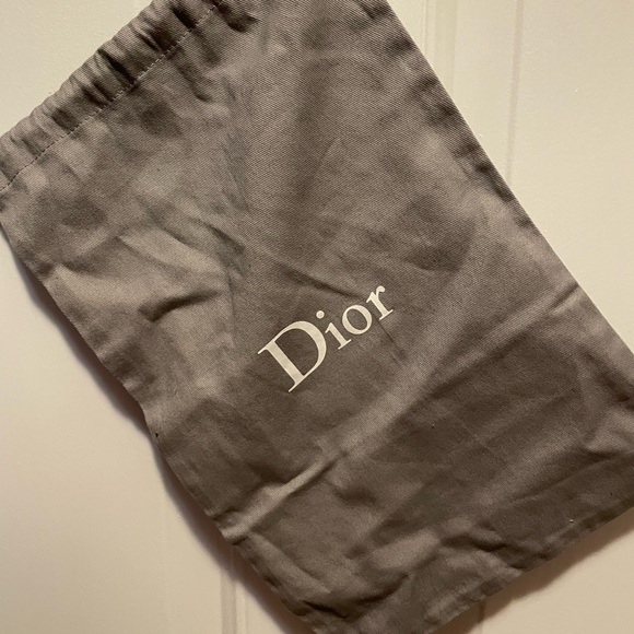 Dior TROTTER 2 bag  authentic with free chain and Dior ribbon bag charm - Picture 11 of 11